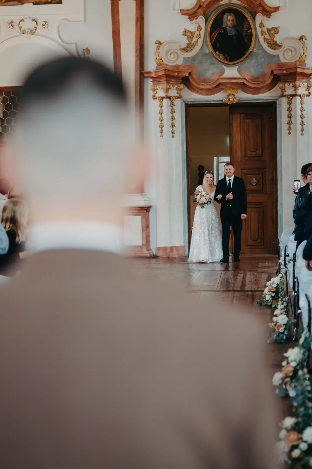 Jana & Daniel Hochzeitsfoto Kloster Bronnbach – Light Hunters